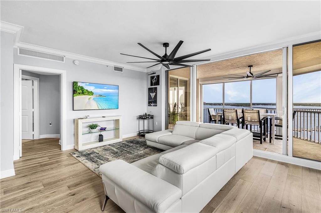 HIGH POINT PLACE - Residential