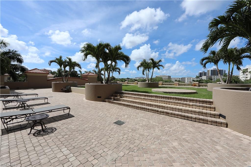 HIGH POINT PLACE - Residential