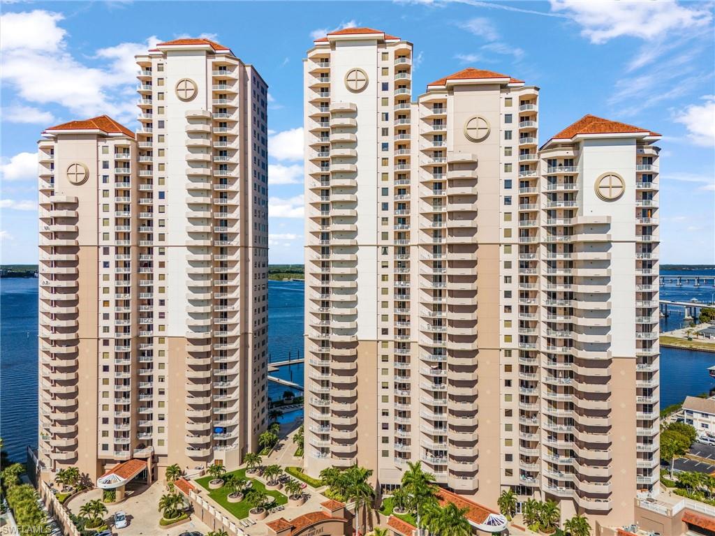 HIGH POINT PLACE - Residential