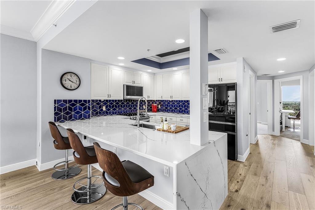 HIGH POINT PLACE - Residential