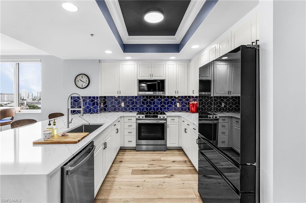 HIGH POINT PLACE - Residential