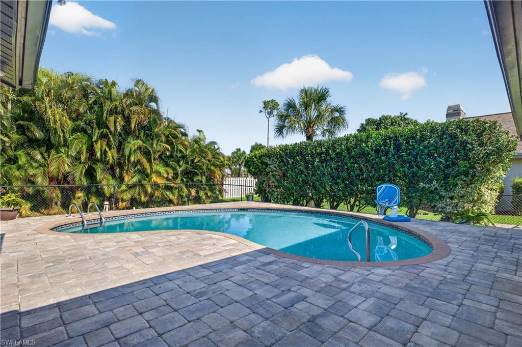 MCGREGOR PINES - Residential