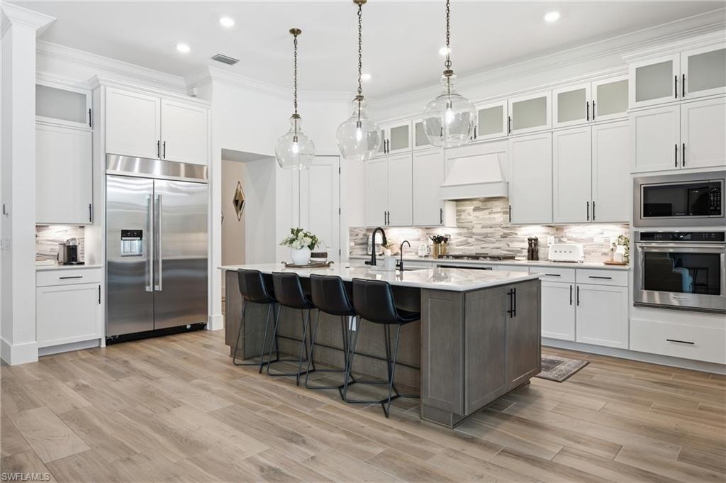 CORKSCREW ESTATES - Residential