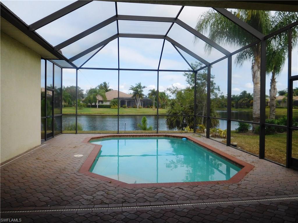 LONGSHORE LAKE - Residential