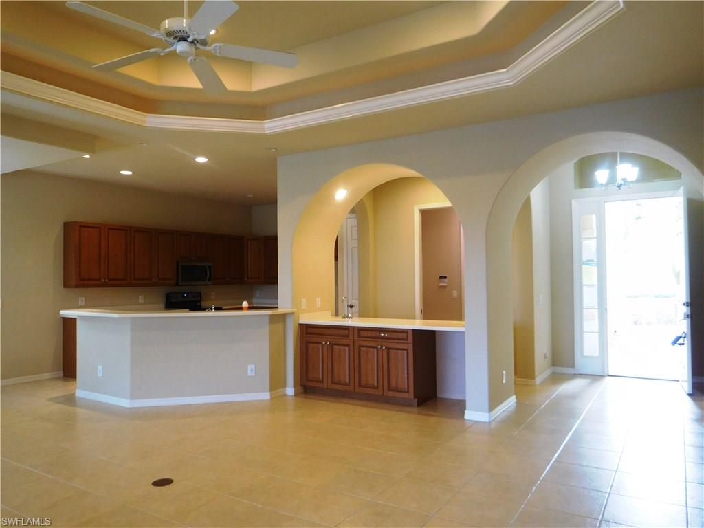 LONGSHORE LAKE - Residential