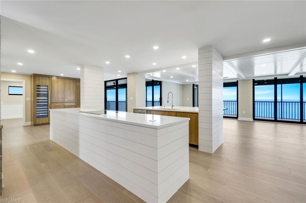 VILLAS OF VANDERBILT BEACH - Residential