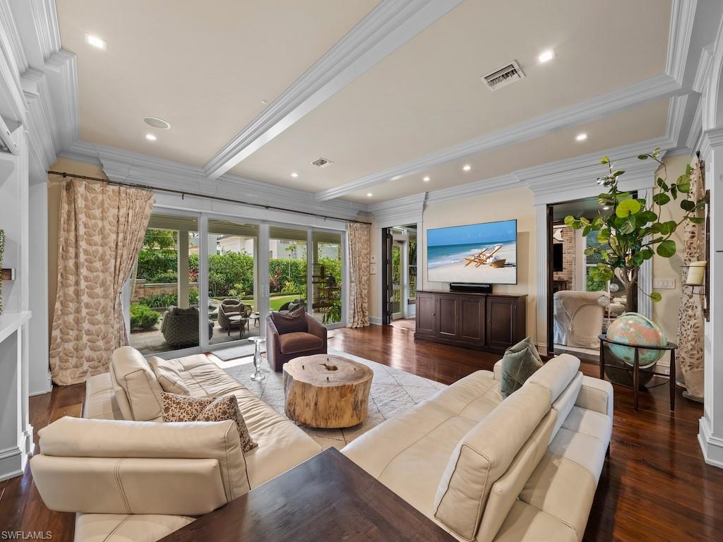OLDE NAPLES - Residential