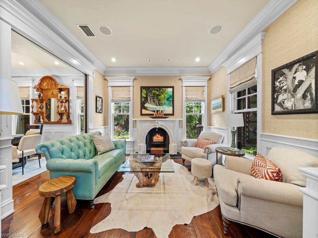 OLDE NAPLES - Residential