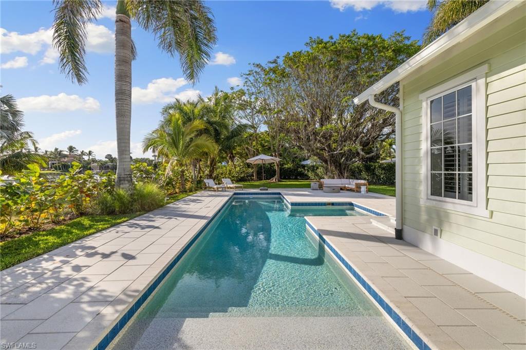 OLDE NAPLES - Residential
