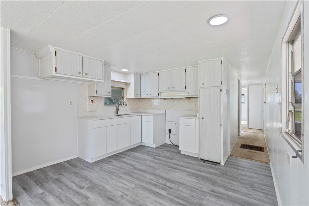 RIVIERA COLONY - Residential