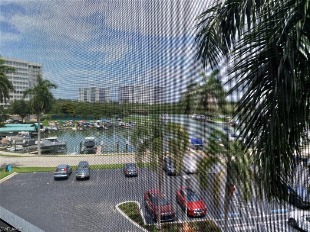 VANDERBILT TOWERS - Residential