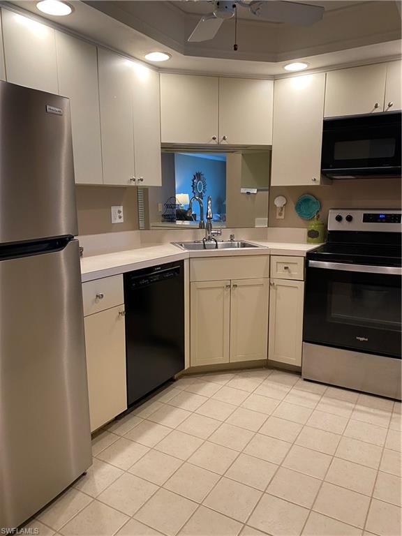 VANDERBILT TOWERS - Residential