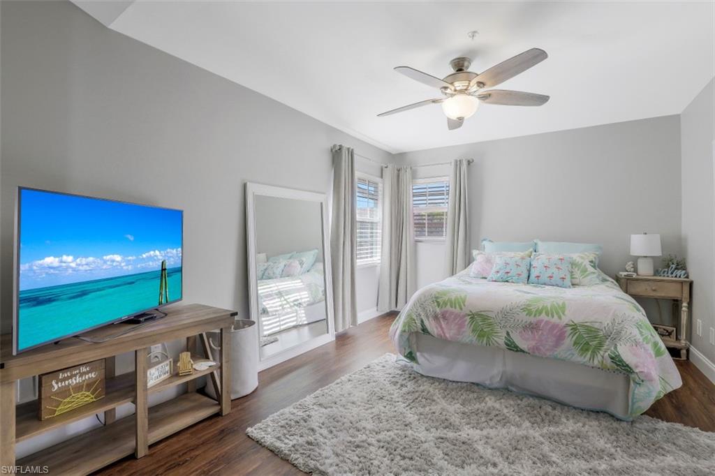 CARLTON LAKES - Residential