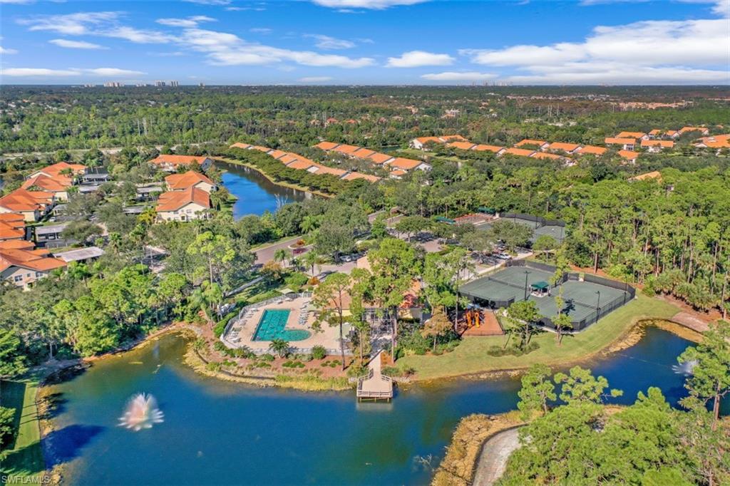CARLTON LAKES - Residential