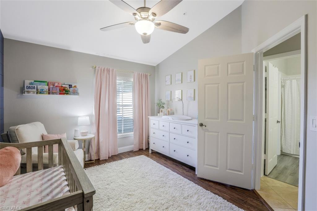 CARLTON LAKES - Residential