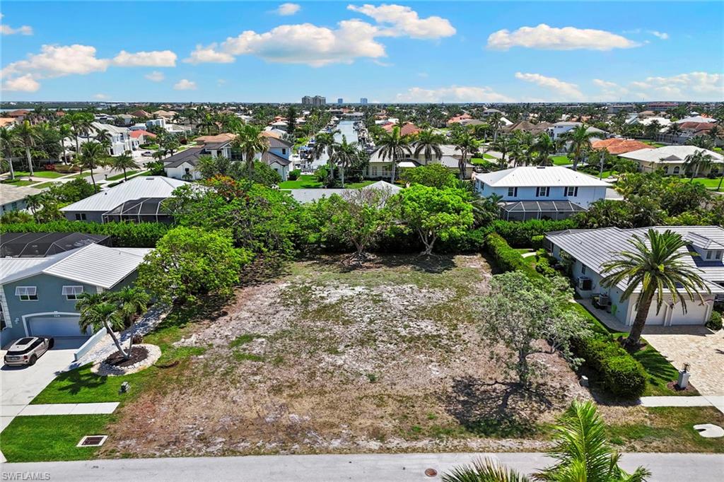 MARCO ISLAND - Land