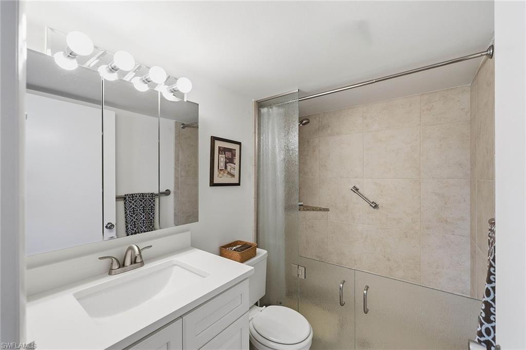 VISTA PALMS - Residential Lease