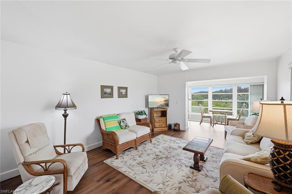 VISTA PALMS - Residential Lease