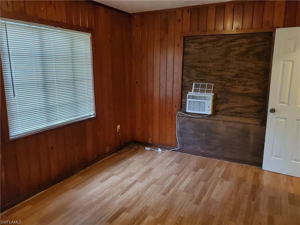 LOVEJOY PARK - Residential