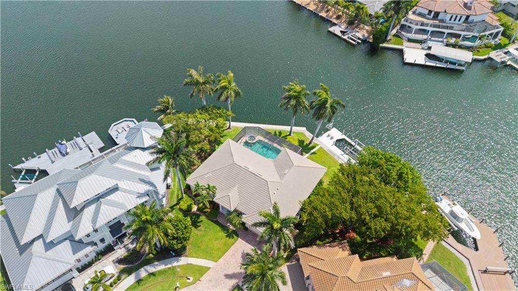 MARCO BEACH - Residential