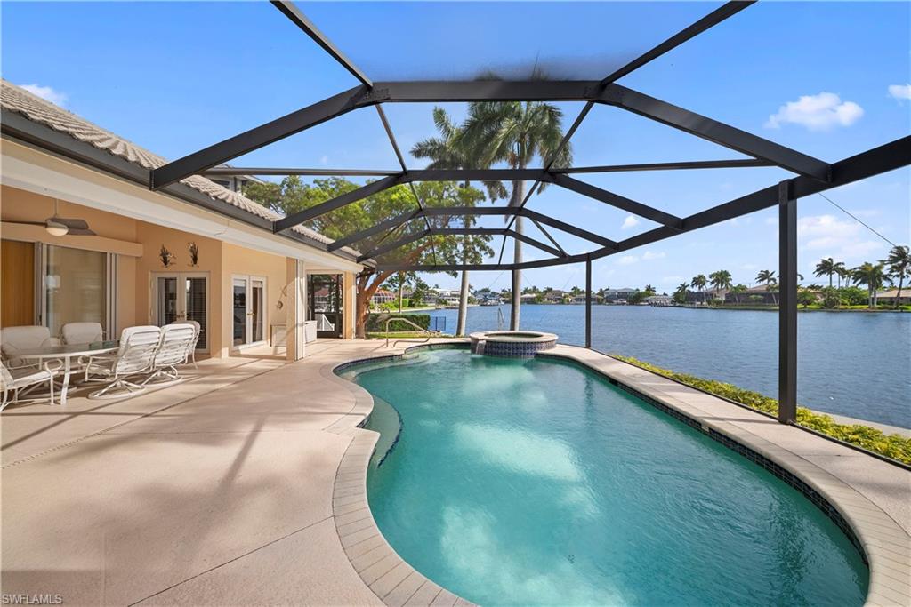 MARCO BEACH - Residential