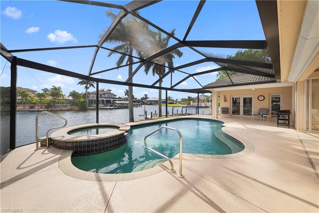 MARCO BEACH - Residential