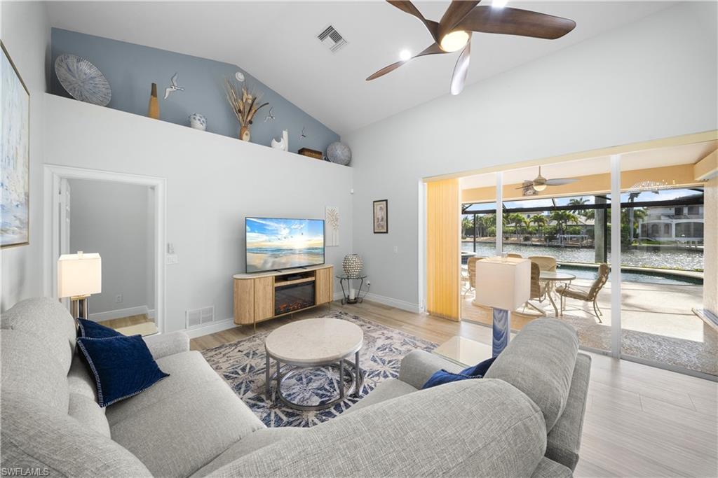 MARCO BEACH - Residential