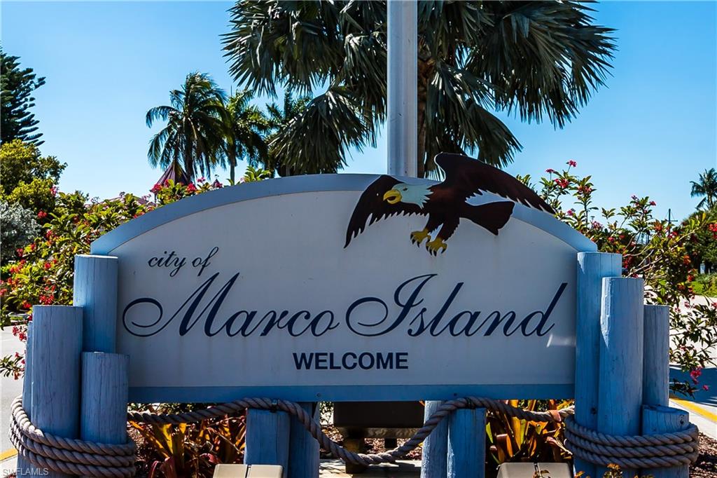 MARCO BEACH - Residential