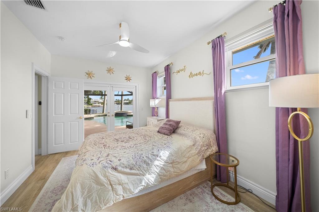 MARCO BEACH - Residential