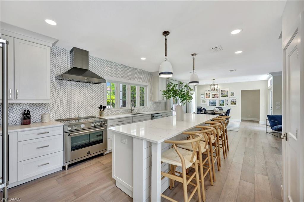 ROYAL HARBOR - Residential
