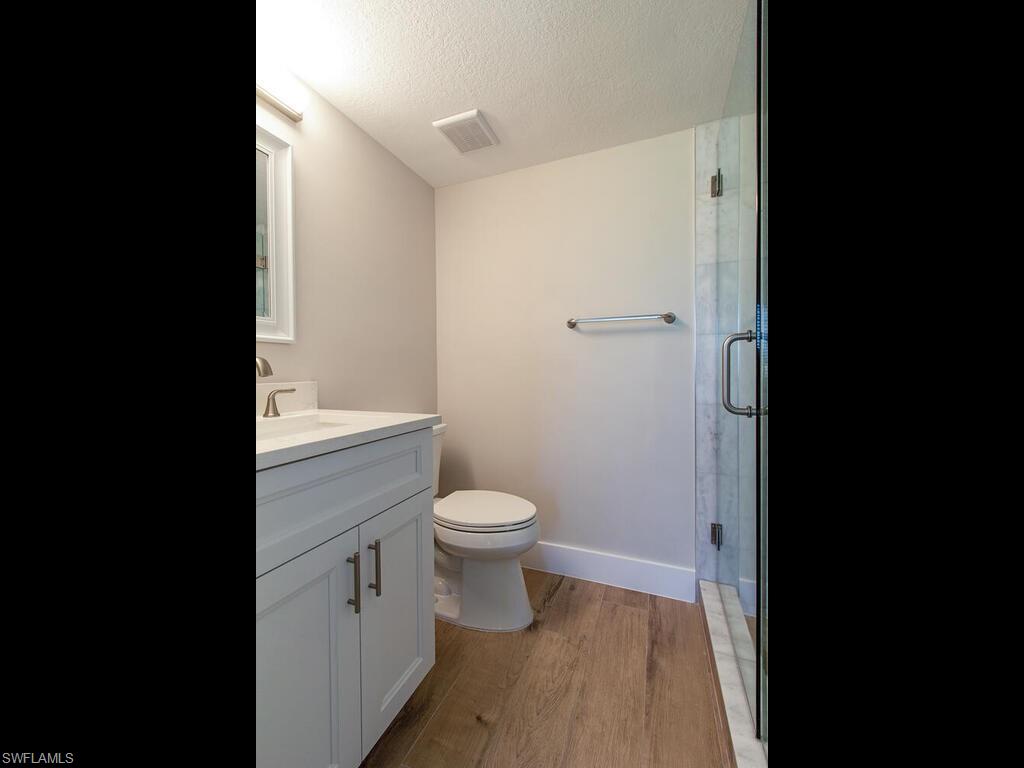 HIGH POINT COUNTRY CLUB - Residential Lease