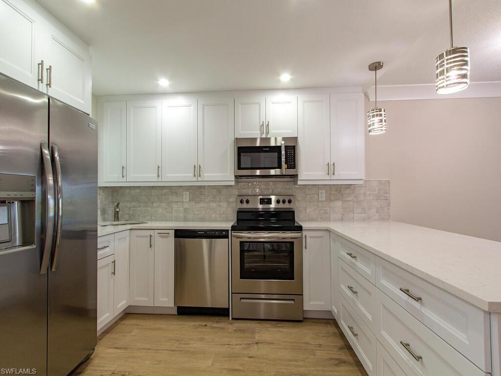 HIGH POINT COUNTRY CLUB - Residential Lease