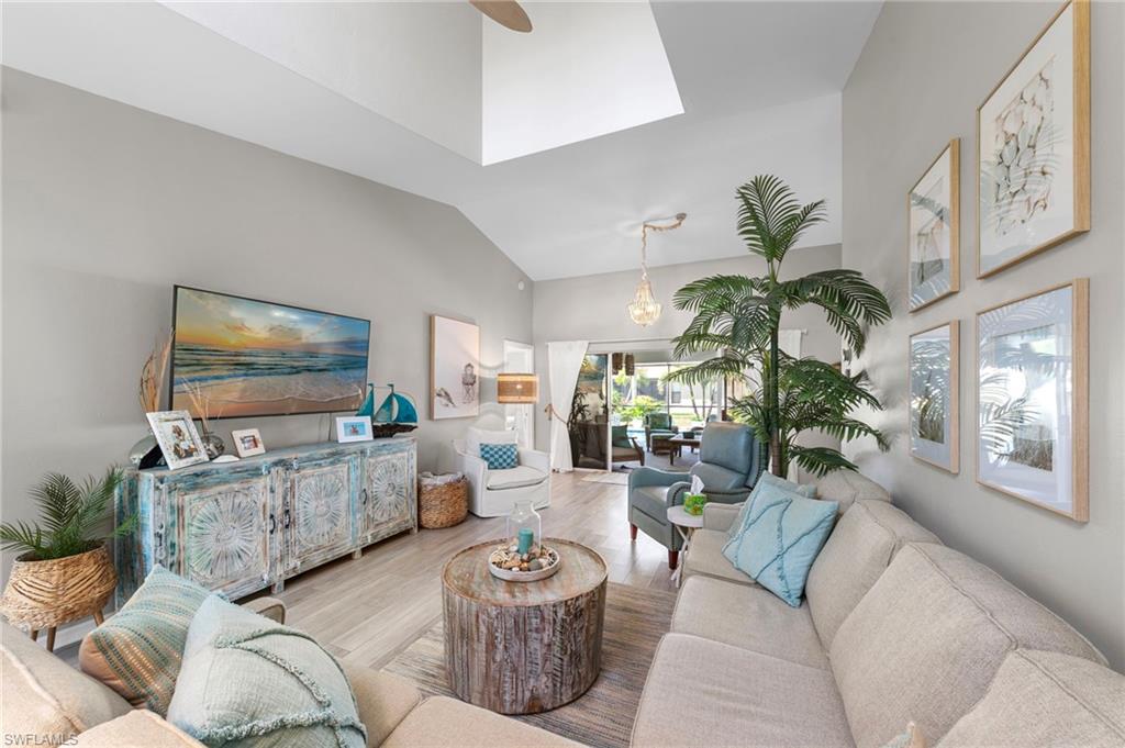 SABAL SPRINGS GOLF AND RACQUET CLUB - Residential