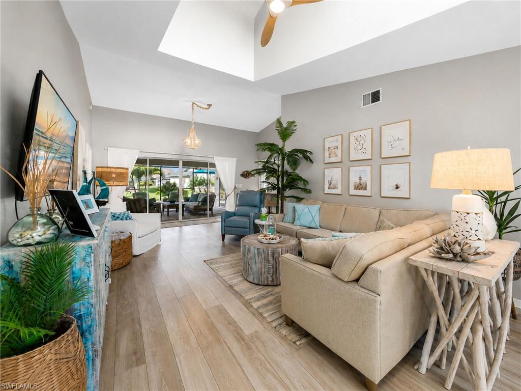 SABAL SPRINGS GOLF AND RACQUET CLUB - Residential