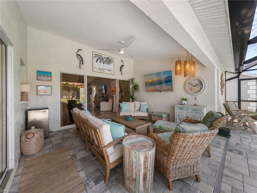 SABAL SPRINGS GOLF AND RACQUET CLUB - Residential