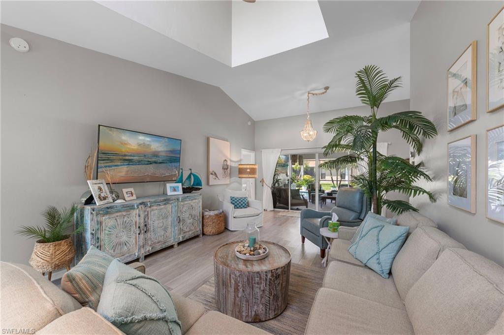 SABAL SPRINGS GOLF AND RACQUET CLUB - Residential