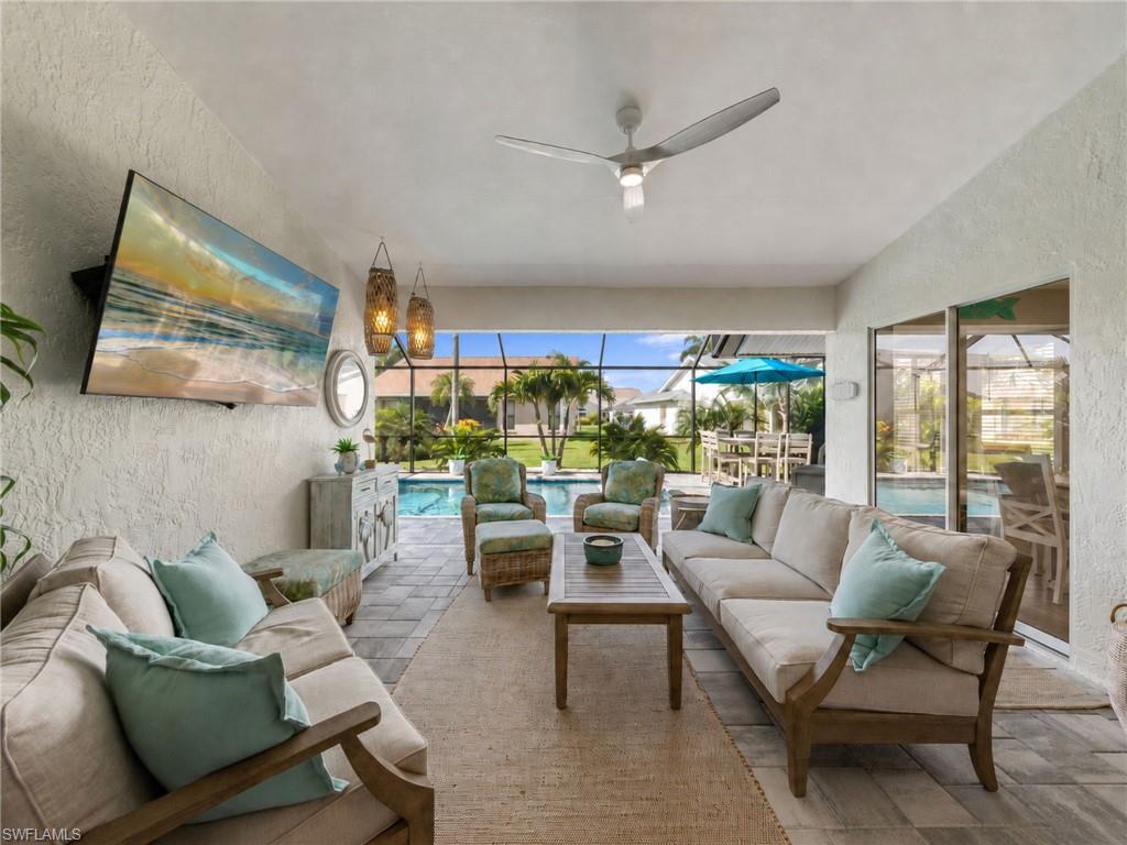 SABAL SPRINGS GOLF AND RACQUET CLUB - Residential