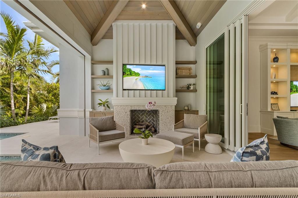 PARK SHORE - Residential