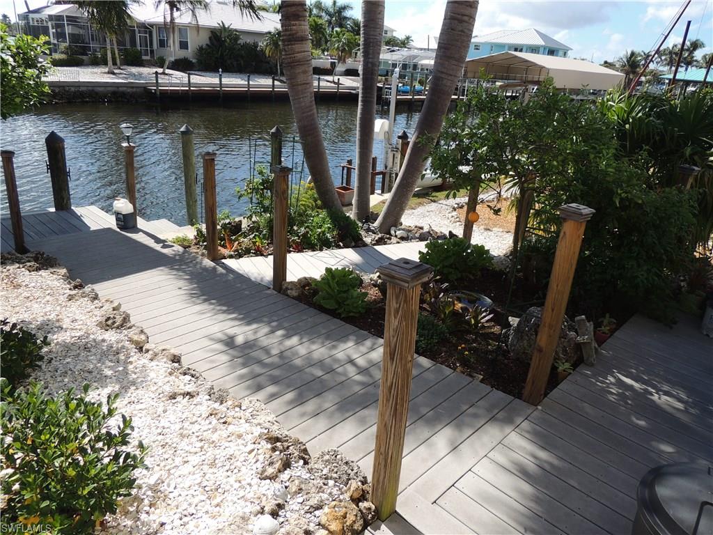 ISLAND SHORES - Residential