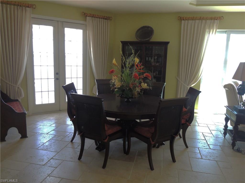 ISLAND SHORES - Residential