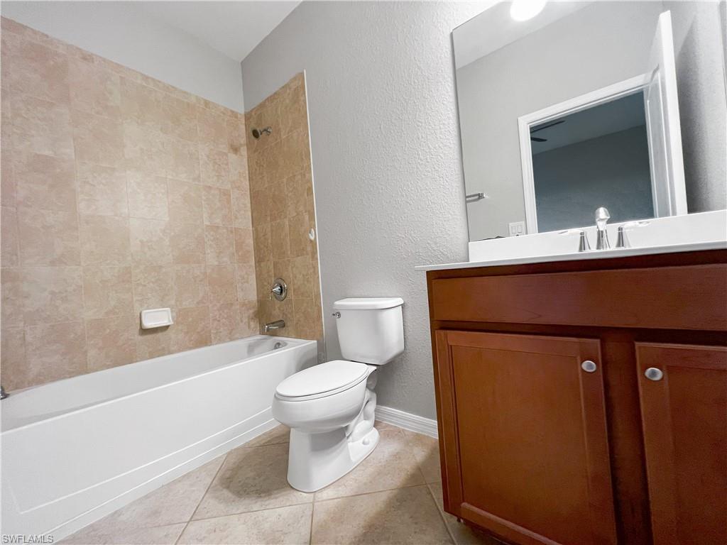 PROMENADE WEST - Residential Lease