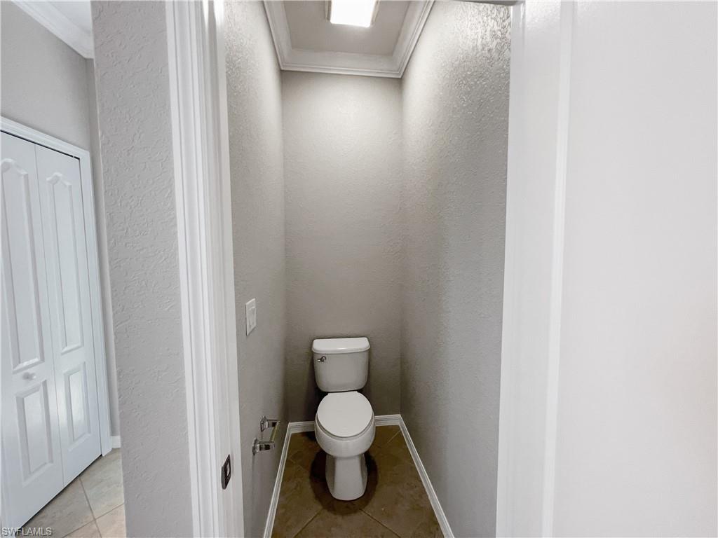 PROMENADE WEST - Residential Lease