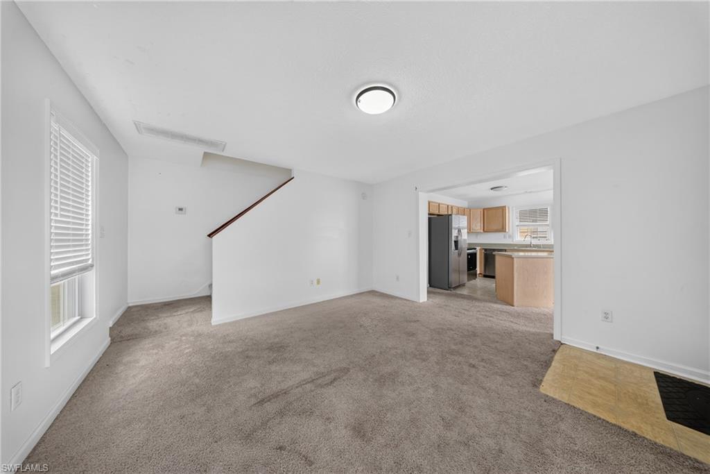 LEAWOOD LAKES - Residential Lease