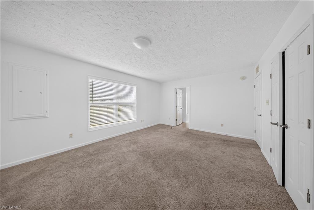 LEAWOOD LAKES - Residential Lease