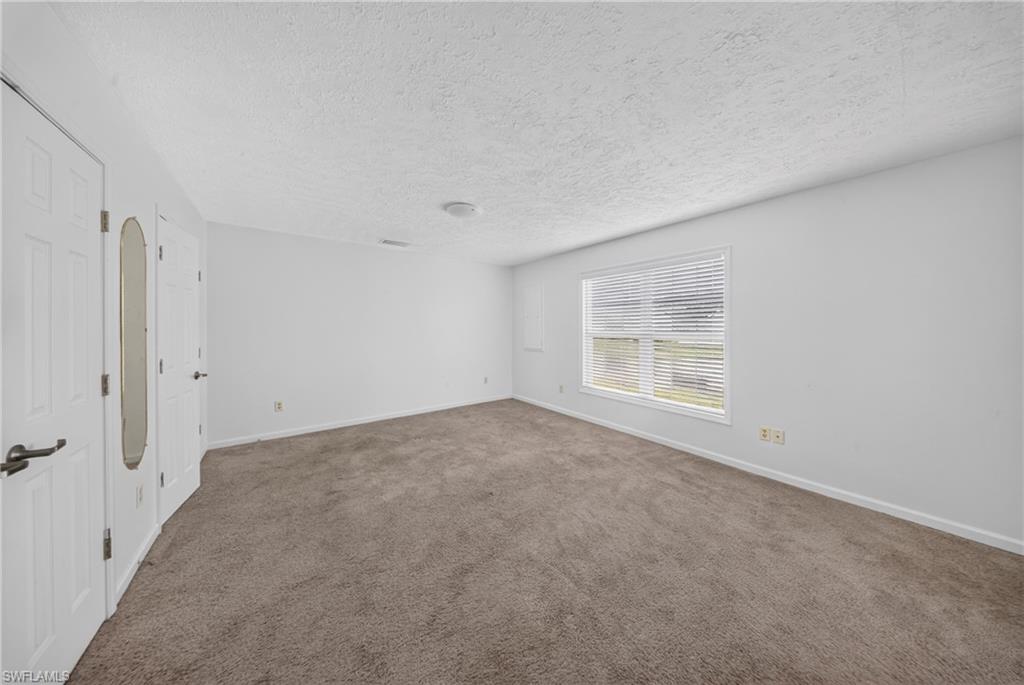LEAWOOD LAKES - Residential Lease