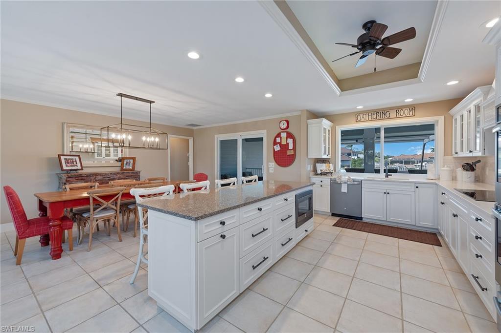 MARCO ISLAND - Residential