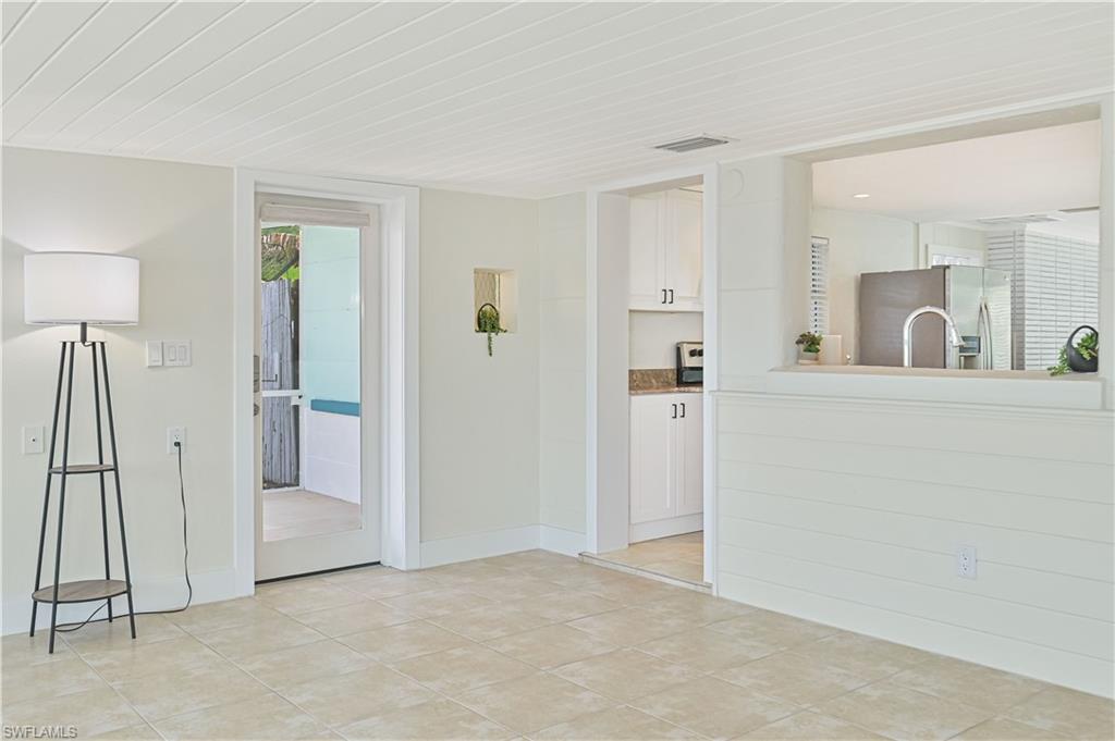 ISLAND HARBORS - Residential