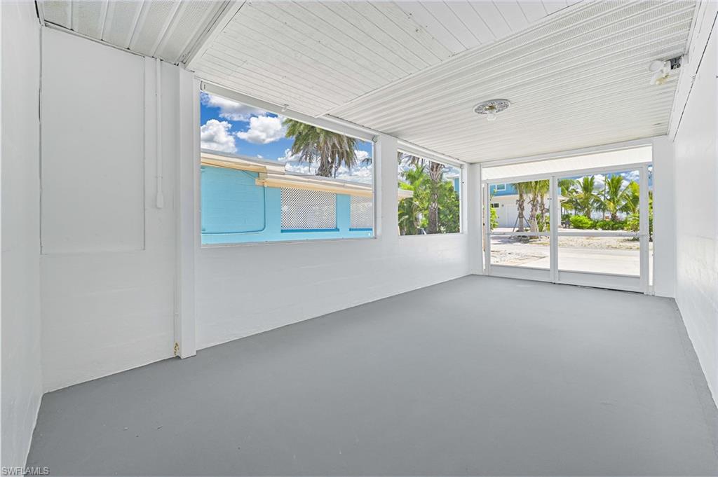 ISLAND HARBORS - Residential