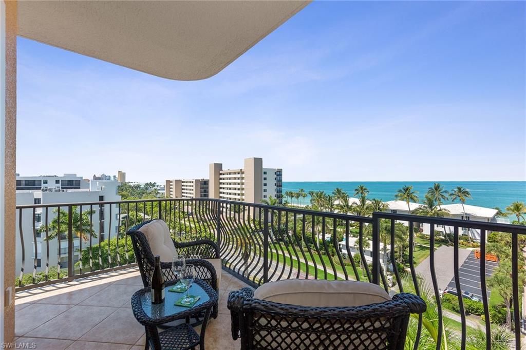 VANDERBILT BEACHCOMBER - Residential Lease