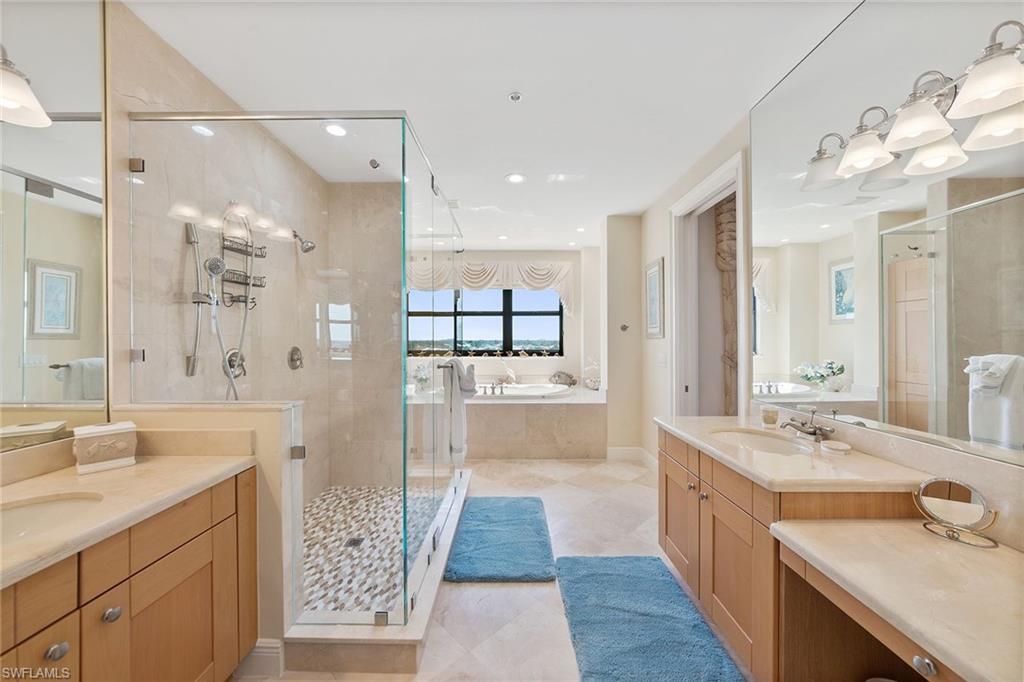 VANDERBILT BEACHCOMBER - Residential Lease